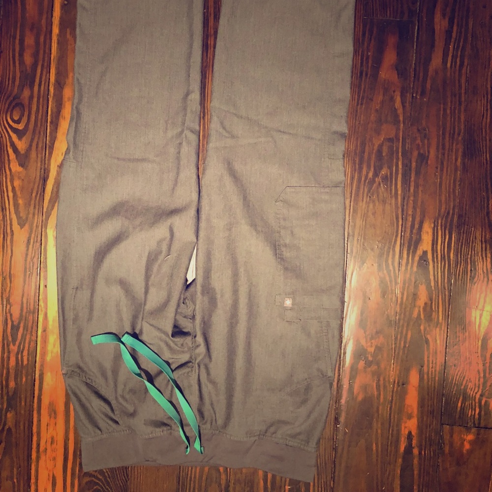 FIGS scrub pants